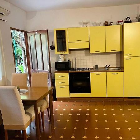 Apartments Matkov - Quite And Peaceful Location Jelsa  Luaran gambar