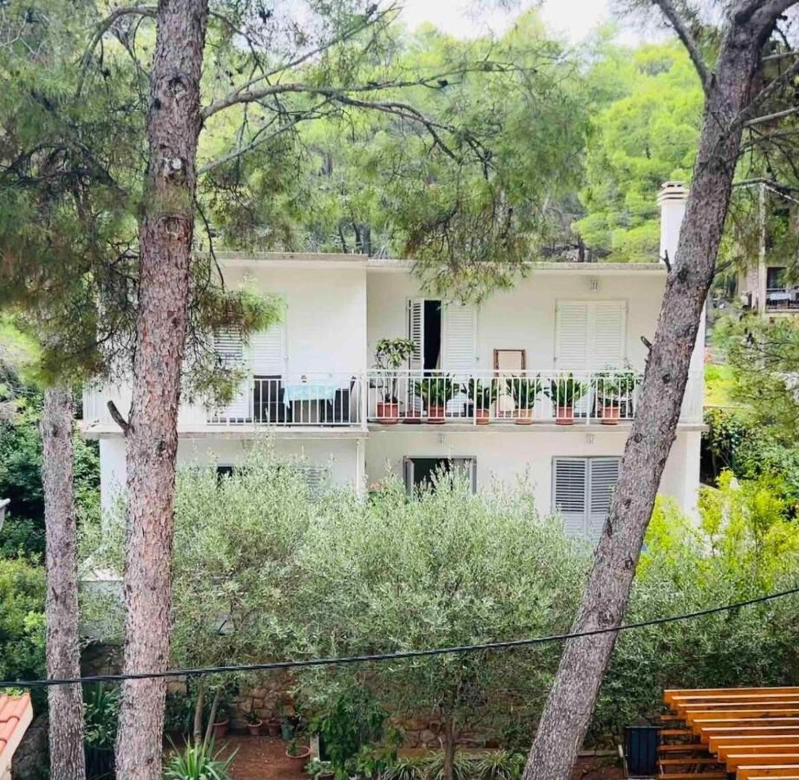 Apartments Matkov - Quite And Peaceful Location Jelsa  Luaran gambar