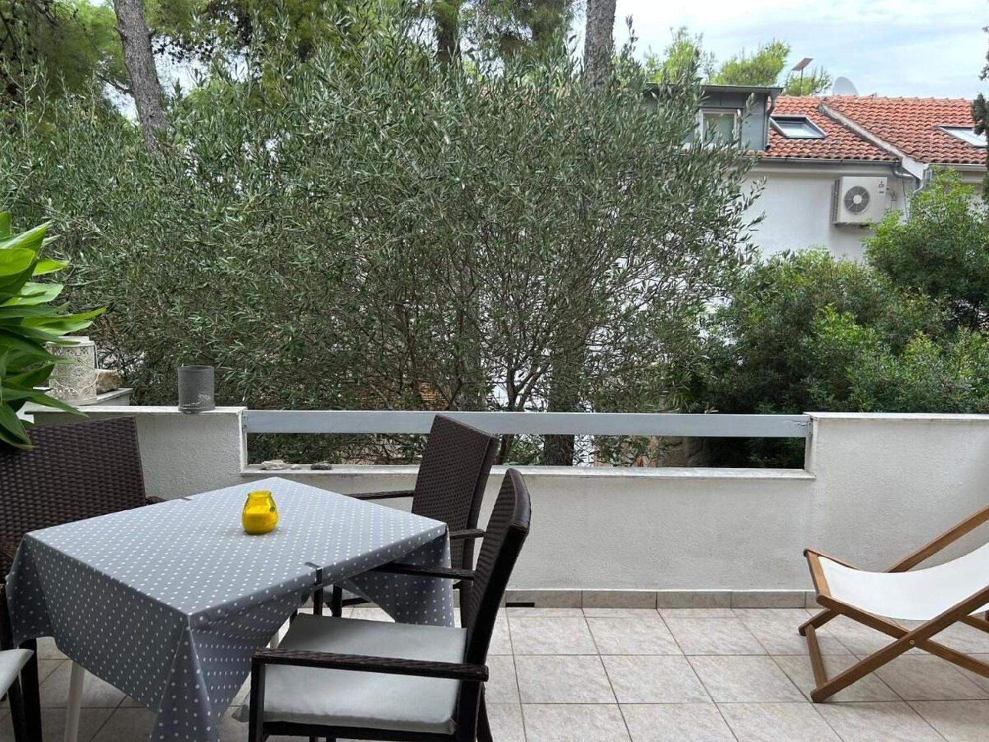 Apartments Matkov - Quite And Peaceful Location Jelsa  Luaran gambar